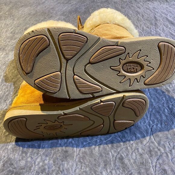 UGG Australia Montclair Boots 1892 Chestnut Suede Sheepskin Lace Up Size 7 - Picture 7 of 9